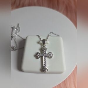 Elegant Sterling Silver 925 Cross Pendant Necklace With Moissanite